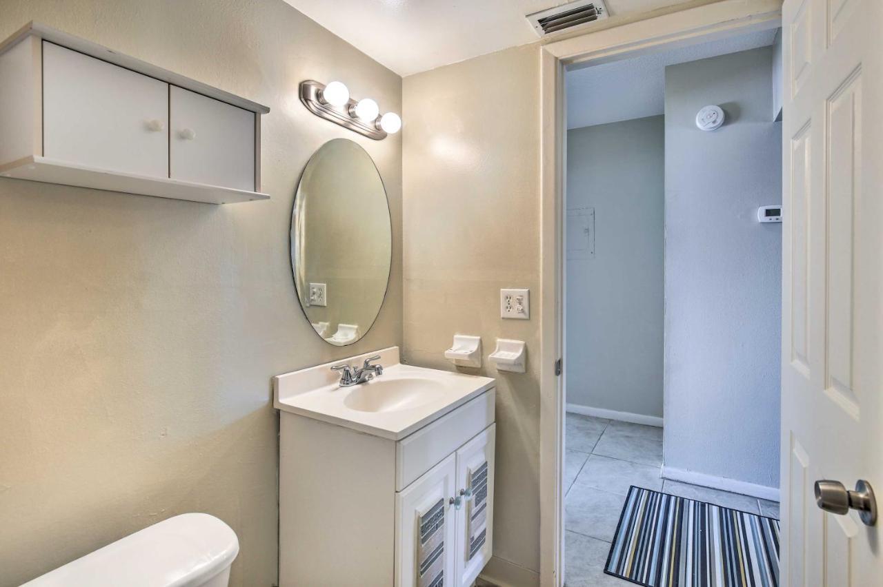 St Pete Condo With Heated Pool - Less Than 1 Mi To Beach! St. Pete Beach Luaran gambar